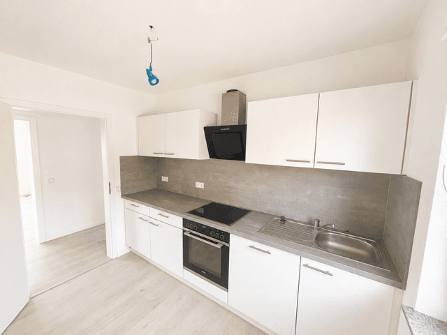 Pronájem bytu 4+1 87 m², Bergstr. 24, Tiefenbronn, Bádensko-Württembersko Pronájem bytu 4+1 87 m², Bergstr. 24, Tiefenbronn, Bádensko-Württembersko