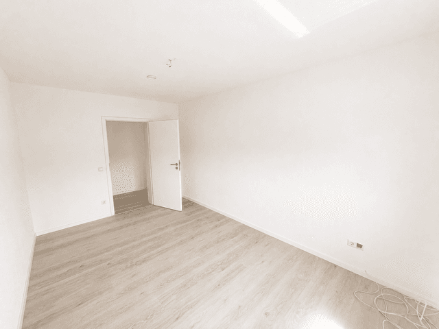 Pronájem bytu 4+1 87 m², Bergstr. 24, Tiefenbronn, Bádensko-Württembersko Pronájem bytu 4+1 87 m², Bergstr. 24, Tiefenbronn, Bádensko-Württembersko