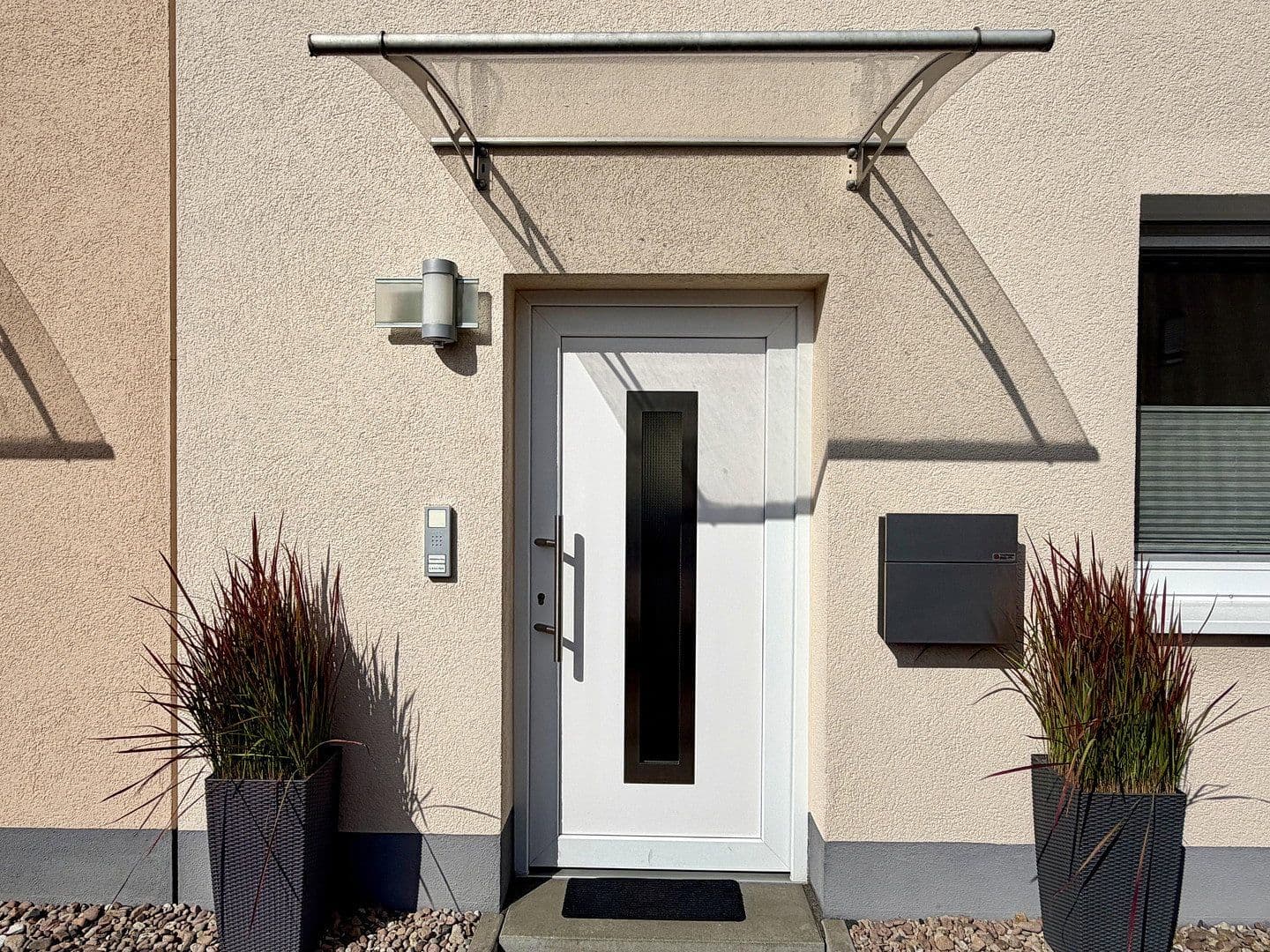 Prodej domu 152 m², pozemek 208 m², Kriftel, Hessen Prodej domu 152 m², pozemek 208 m², Kriftel, Hessen