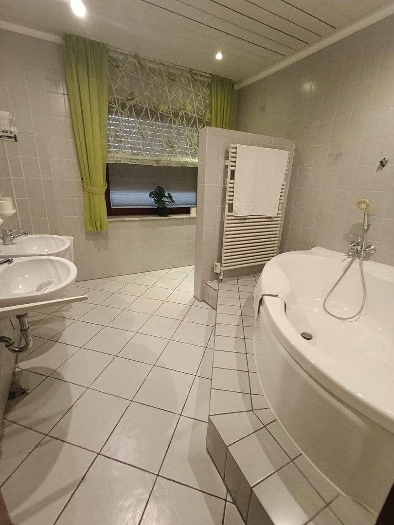 Prodej domu 175 m², pozemek 573 m², Mannheim, Bádensko-Württembersko Prodej domu 175 m², pozemek 573 m², Mannheim, Bádensko-Württembersko
