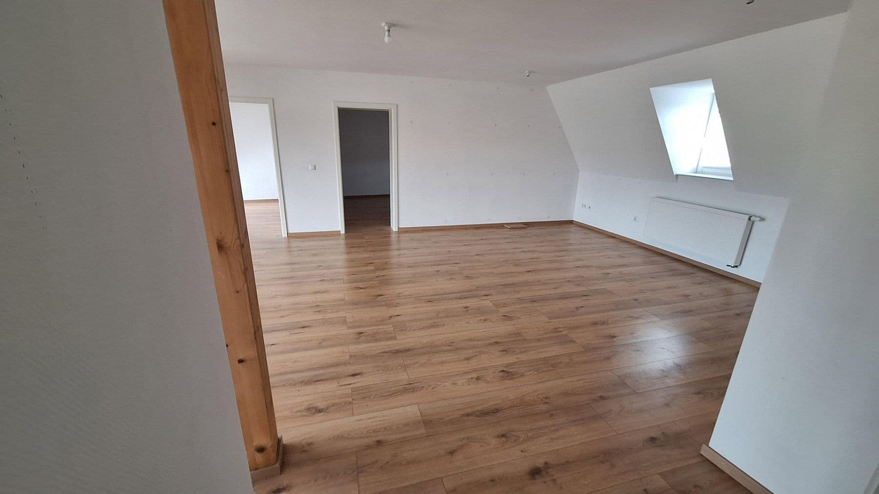 Pronájem bytu 4+kk 170 m², Ochsenfurt, Bavorsko Pronájem bytu 4+kk 170 m², Ochsenfurt, Bavorsko