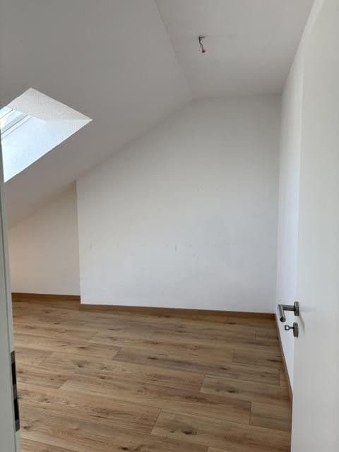 Pronájem bytu 4+kk 170 m², Ochsenfurt, Bavorsko Pronájem bytu 4+kk 170 m², Ochsenfurt, Bavorsko