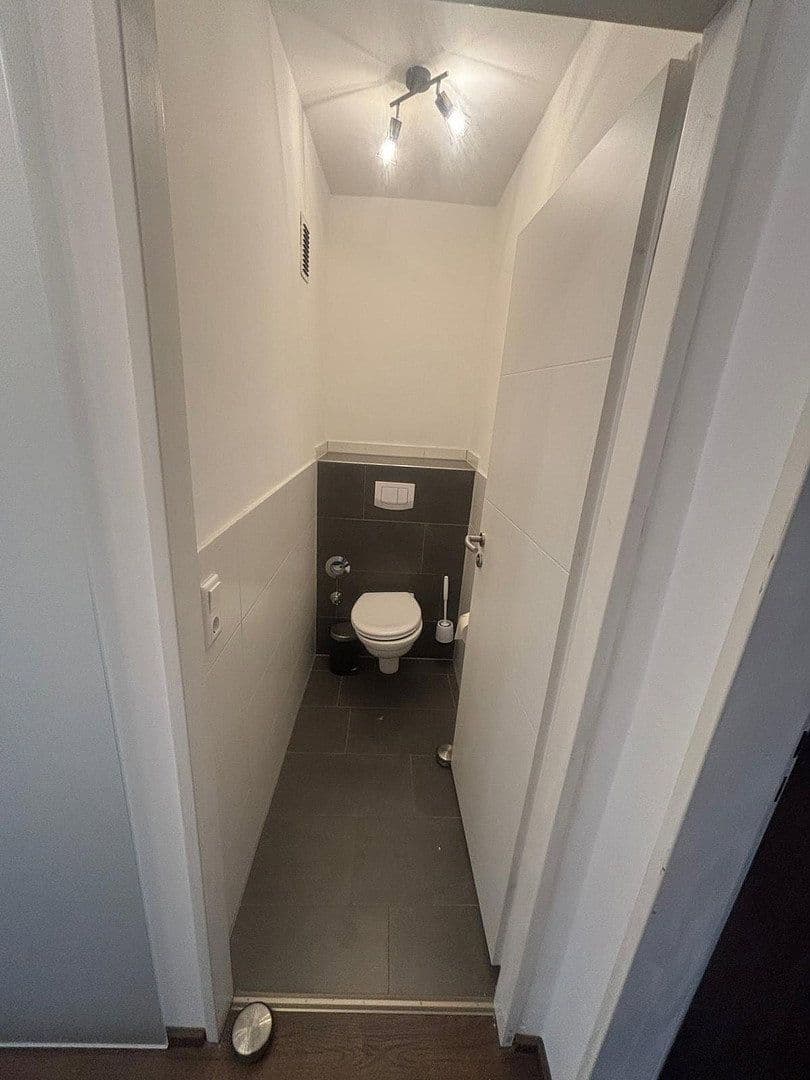 Pronájem bytu 3+1 79 m², Kreutzerstraße 41, Nürnberg, Bavorsko Pronájem bytu 3+1 79 m², Kreutzerstraße 41, Nürnberg, Bavorsko