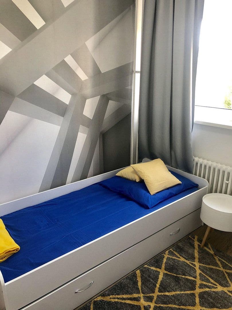 Prodej bytu 6+kk 135 m², Wedellstraße 30, Berlin-Lankwitz, Berlín Prodej bytu 6+kk 135 m², Wedellstraße 30, Berlin-Lankwitz, Berlín
