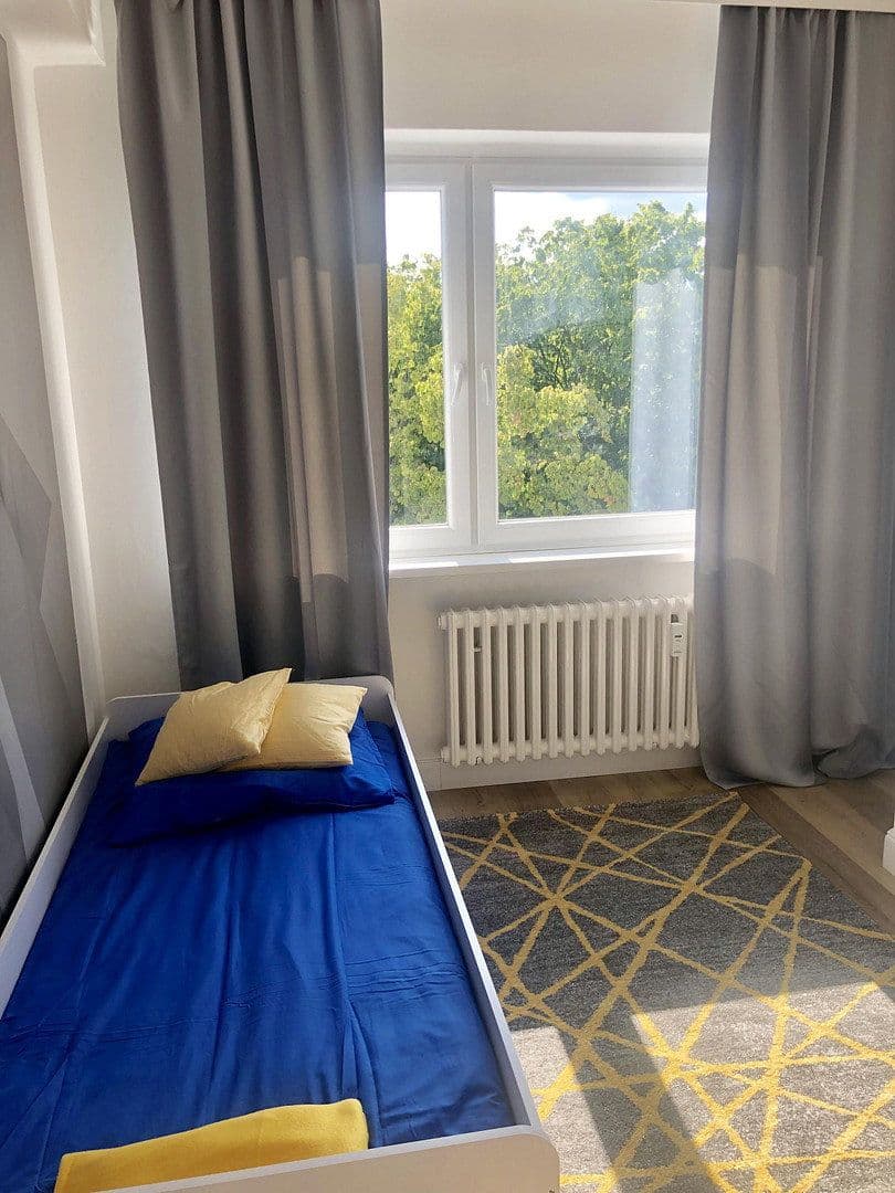 Prodej bytu 6+kk 135 m², Wedellstraße 30, Berlin-Lankwitz, Berlín Prodej bytu 6+kk 135 m², Wedellstraße 30, Berlin-Lankwitz, Berlín