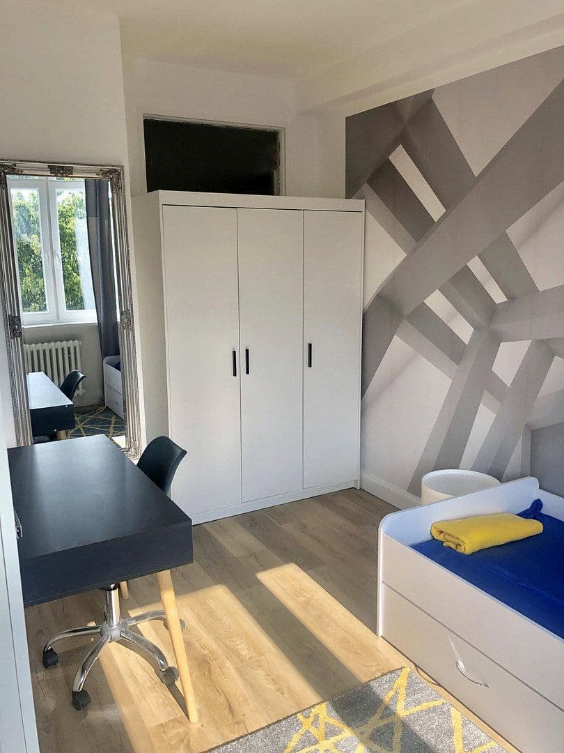 Prodej bytu 6+kk 135 m², Wedellstraße 30, Berlin-Lankwitz, Berlín Prodej bytu 6+kk 135 m², Wedellstraße 30, Berlin-Lankwitz, Berlín
