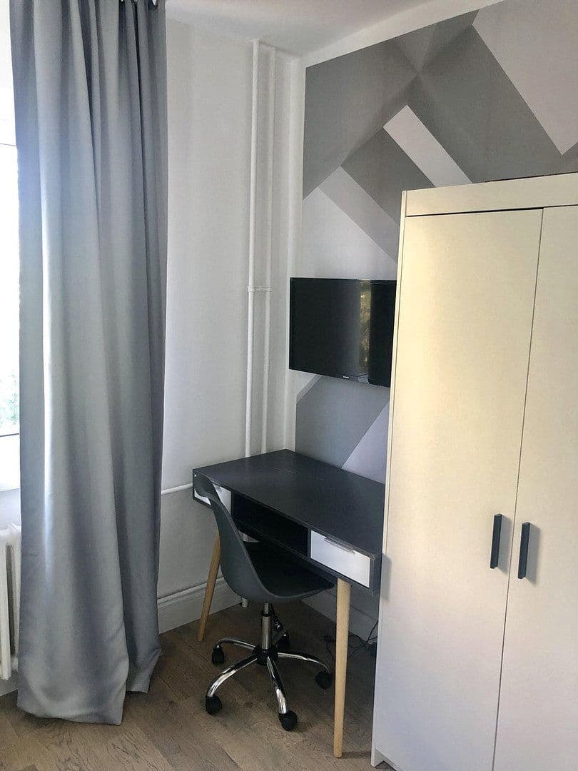 Prodej bytu 6+kk 135 m², Wedellstraße 30, Berlin-Lankwitz, Berlín Prodej bytu 6+kk 135 m², Wedellstraße 30, Berlin-Lankwitz, Berlín