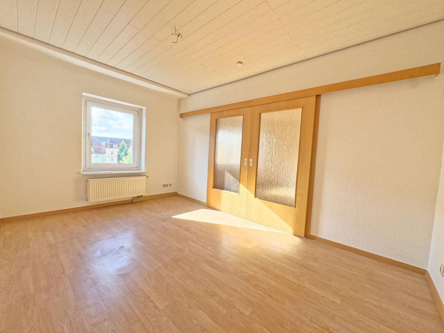 Pronájem bytu 3+1 62 m², Dittrichstraße 1, Kamenec, Sasko Pronájem bytu 3+1 62 m², Dittrichstraße 1, Kamenec, Sasko