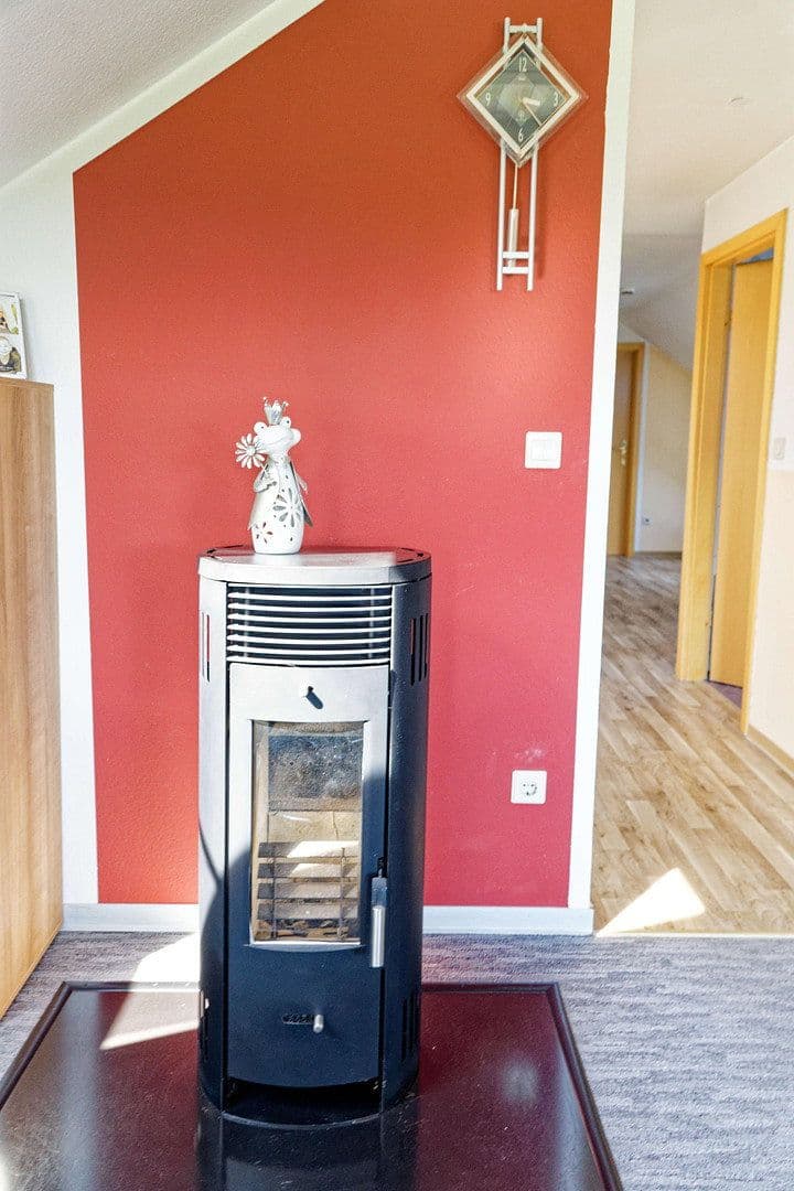 Pronájem bytu 3+1 58 m², An der Viehweide 5, Elstra - Halštrow, Sasko Pronájem bytu 3+1 58 m², An der Viehweide 5, Elstra - Halštrow, Sasko