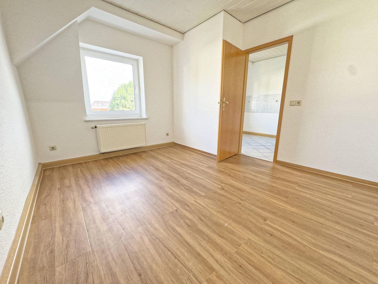 Pronájem bytu 3+1 62 m², Dittrichstraße 1, Kamenec, Sasko Pronájem bytu 3+1 62 m², Dittrichstraße 1, Kamenec, Sasko