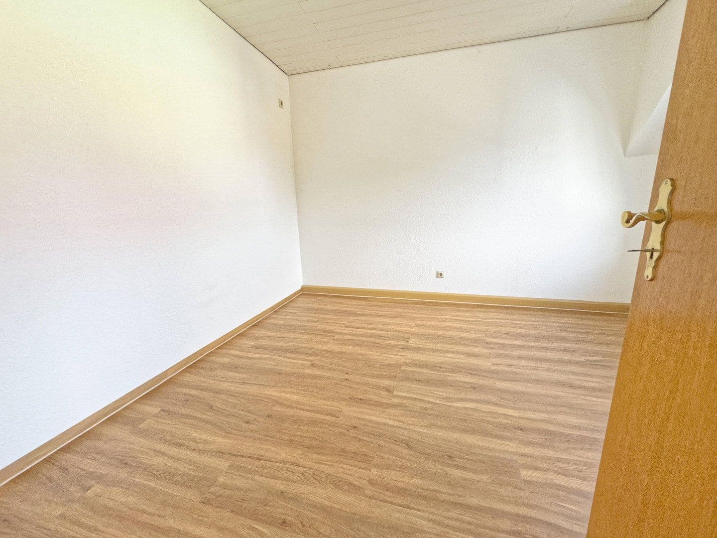 Pronájem bytu 3+1 62 m², Dittrichstraße 1, Kamenec, Sasko Pronájem bytu 3+1 62 m², Dittrichstraße 1, Kamenec, Sasko