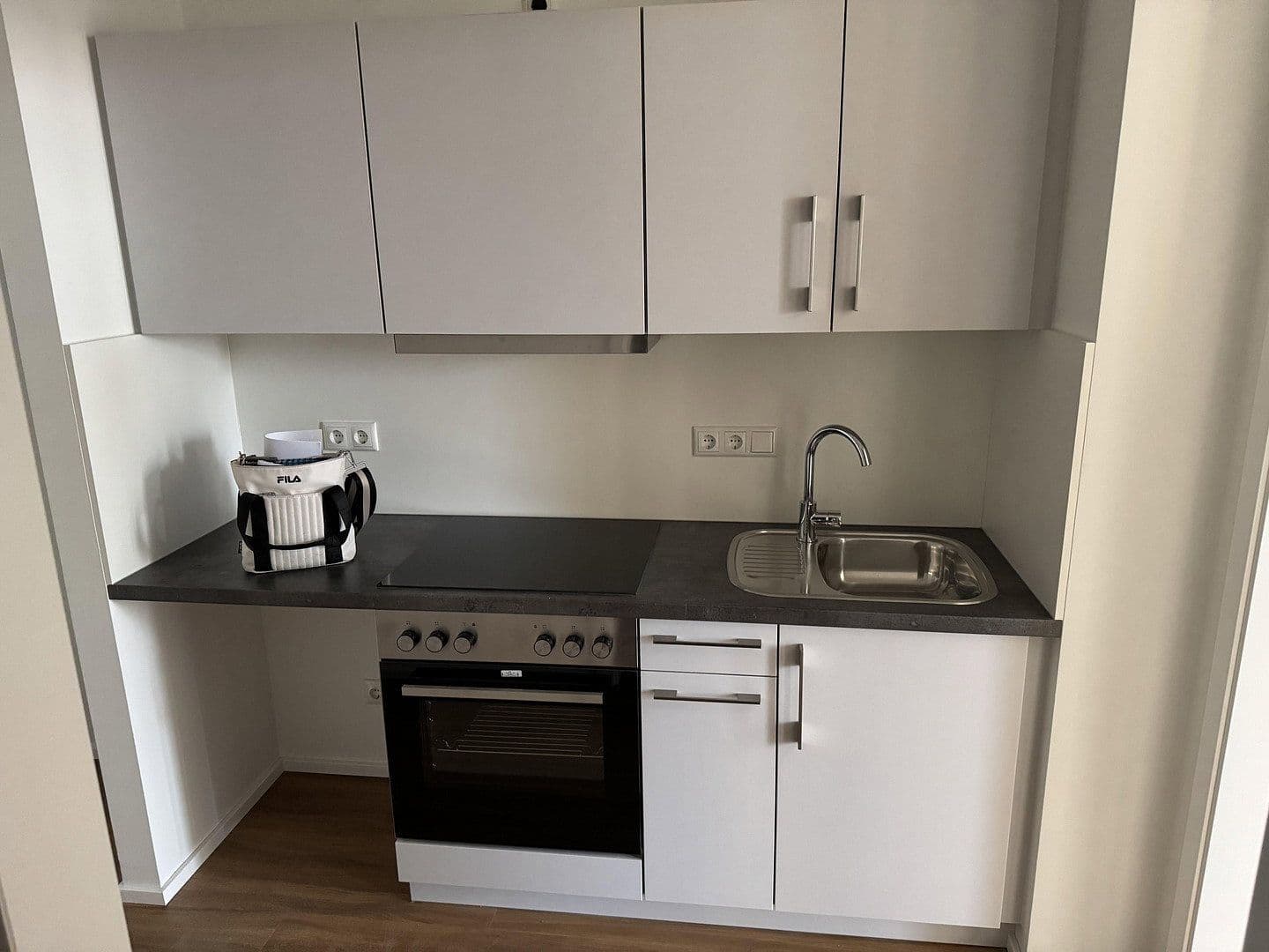 Pronájem bytu 1+1 39 m², Hamburger Landstr. 30, Wentorf bei Hamburg, Šlesvicko-Holštýnsko Pronájem bytu 1+1 39 m², Hamburger Landstr. 30, Wentorf bei Hamburg, Šlesvicko-Holštýnsko