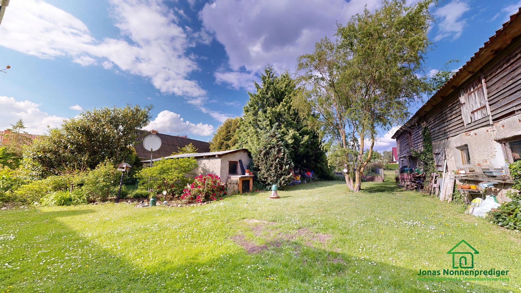 Prodej domu 204 m², pozemek 2.332 m², Dorfstraße 3, Schossin, Mecklenburg-Vorpommern Prodej domu 204 m², pozemek 2.332 m², Dorfstraße 3, Schossin, Mecklenburg-Vorpommern