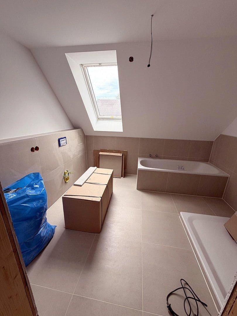 Pronájem bytu 3+1 93 m², Grüppenbührener Str. 119, Ganderkesee, Dolní Sasko Pronájem bytu 3+1 93 m², Grüppenbührener Str. 119, Ganderkesee, Dolní Sasko