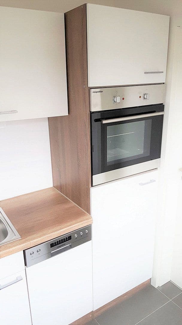 Pronájem bytu 1+1 36 m², Heimgartenstr. 53B, Stuttgart, Bádensko-Württembersko Pronájem bytu 1+1 36 m², Heimgartenstr. 53B, Stuttgart, Bádensko-Württembersko