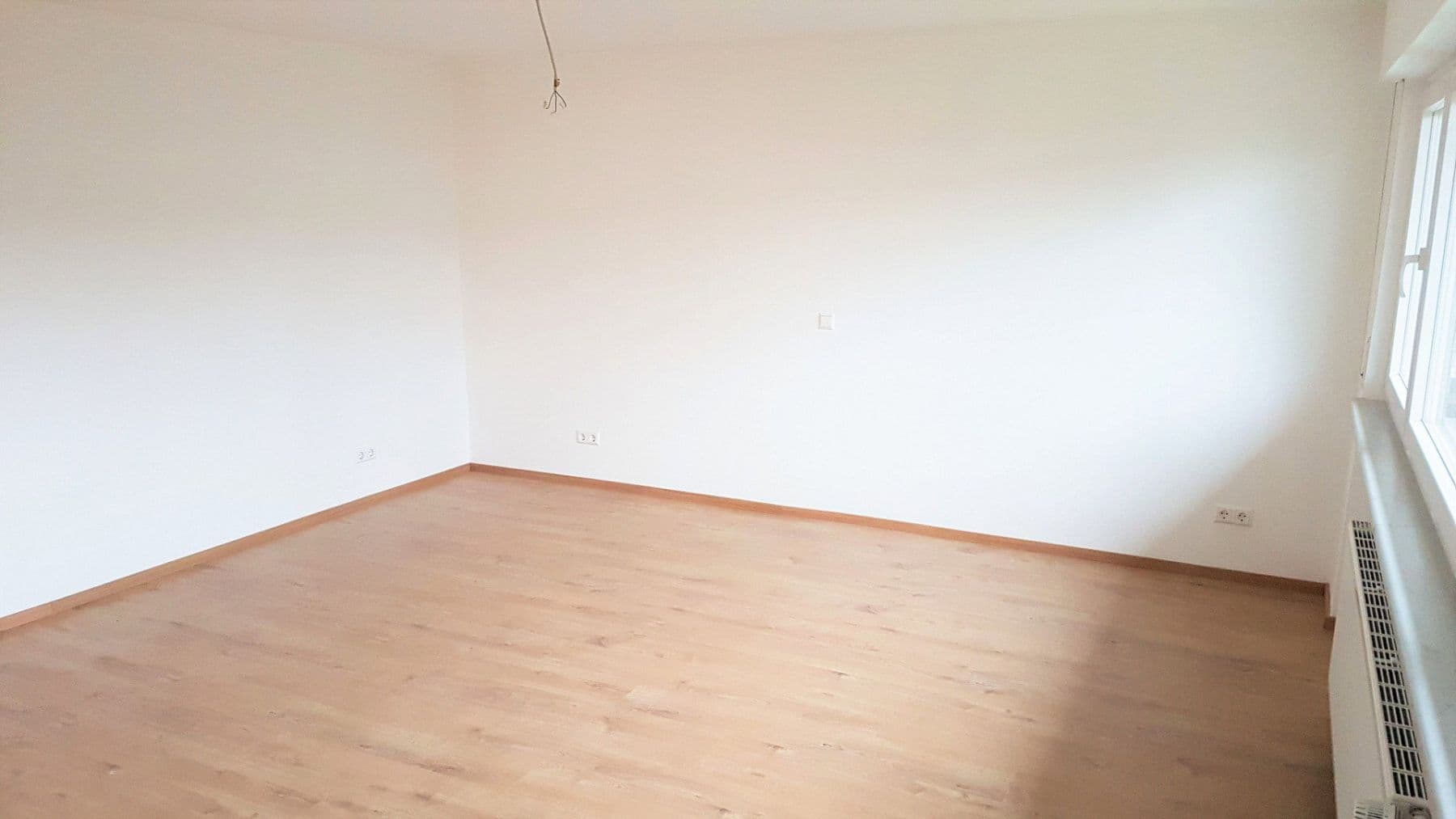 Pronájem bytu 1+1 36 m², Heimgartenstr. 53B, Stuttgart, Bádensko-Württembersko Pronájem bytu 1+1 36 m², Heimgartenstr. 53B, Stuttgart, Bádensko-Württembersko