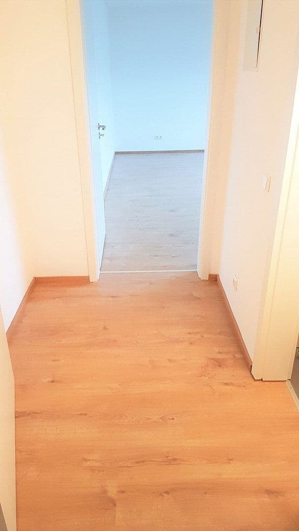 Pronájem bytu 1+1 36 m², Heimgartenstr. 53B, Stuttgart, Bádensko-Württembersko Pronájem bytu 1+1 36 m², Heimgartenstr. 53B, Stuttgart, Bádensko-Württembersko