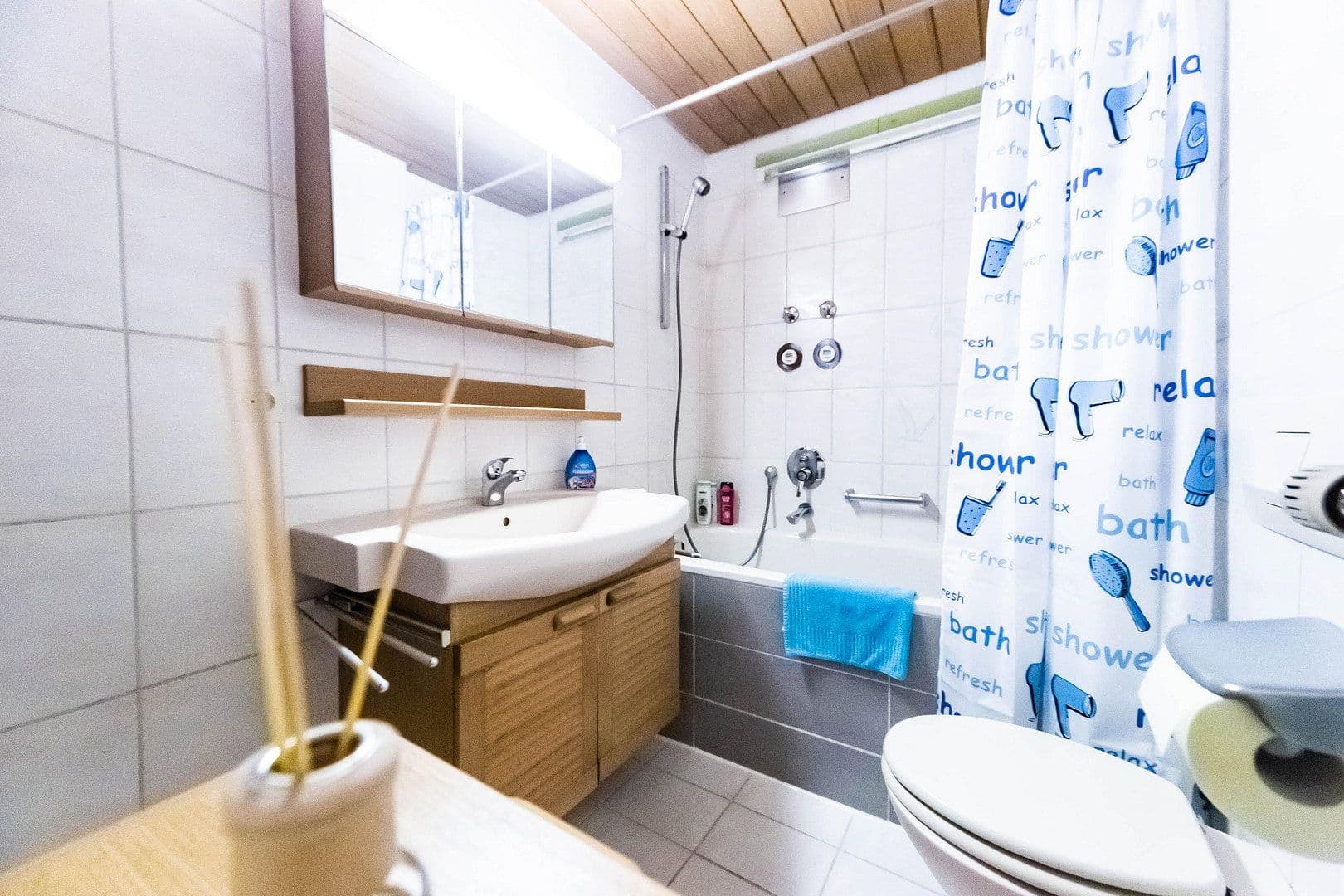 Pronájem bytu 2+kk 61 m², Künzelsauer Straße 21, Stuttgart, Bádensko-Württembersko Pronájem bytu 2+kk 61 m², Künzelsauer Straße 21, Stuttgart, Bádensko-Württembersko