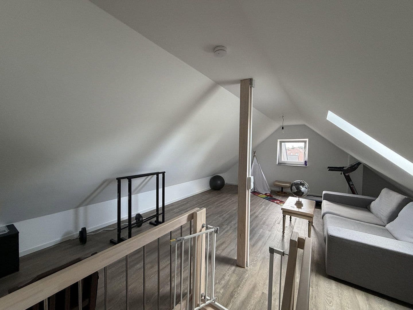Pronájem bytu 3+1 112 m², Abelke-Bleken 29, Ochsenwerder, Hamburg Pronájem bytu 3+1 112 m², Abelke-Bleken 29, Ochsenwerder, Hamburg