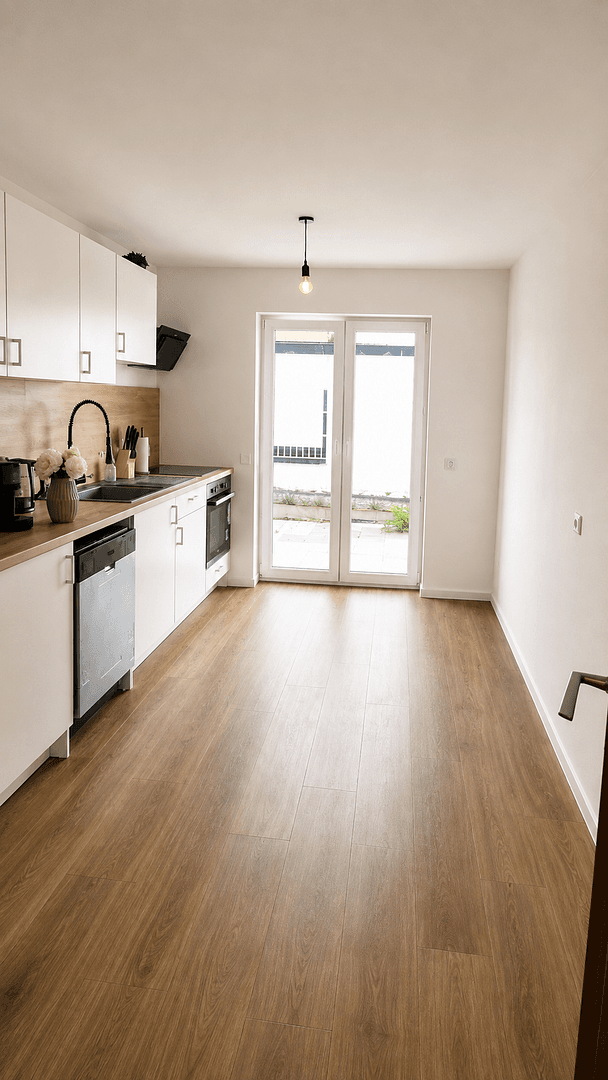 Pronájem bytu 3+kk 80 m², Weinbergstraße 16, Leonberg, Bádensko-Württembersko Pronájem bytu 3+kk 80 m², Weinbergstraße 16, Leonberg, Bádensko-Württembersko