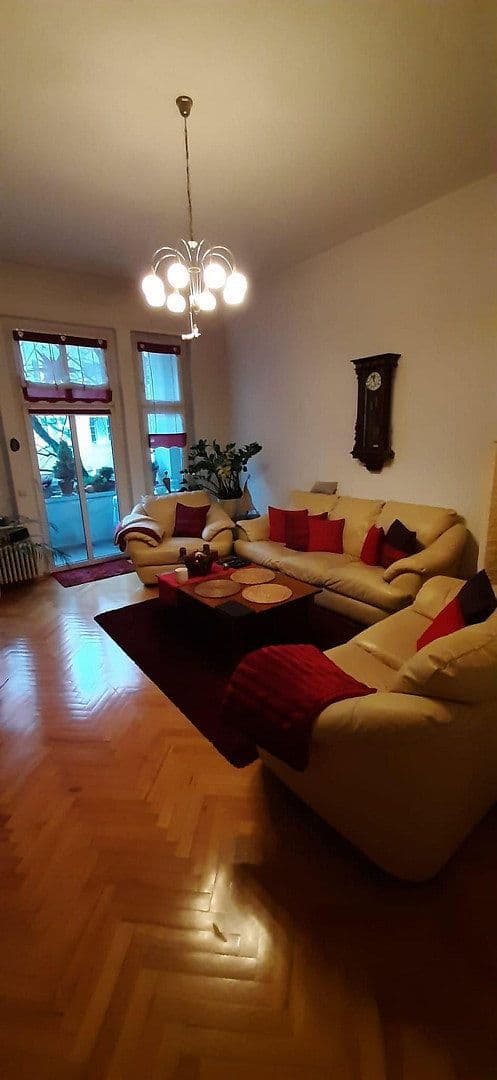 Pronájem bytu 3+1 88 m², Herrenhausstr. 11, Berlin, Berlín Pronájem bytu 3+1 88 m², Herrenhausstr. 11, Berlin, Berlín