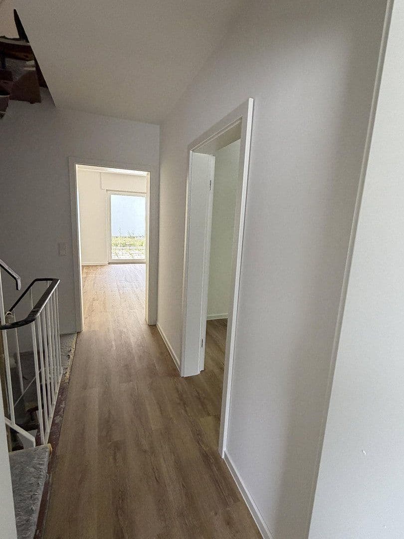 Prodej domu 105 m², pozemek 409 m², Lipper Hellweg 309C, Bielefeld, Severní Porýní-Vestfálsko Prodej domu 105 m², pozemek 409 m², Lipper Hellweg 309C, Bielefeld, Severní Porýní-Vestfálsko