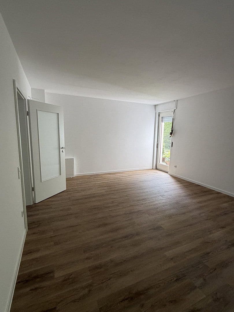 Prodej domu 105 m², pozemek 409 m², Lipper Hellweg 309C, Bielefeld, Severní Porýní-Vestfálsko Prodej domu 105 m², pozemek 409 m², Lipper Hellweg 309C, Bielefeld, Severní Porýní-Vestfálsko