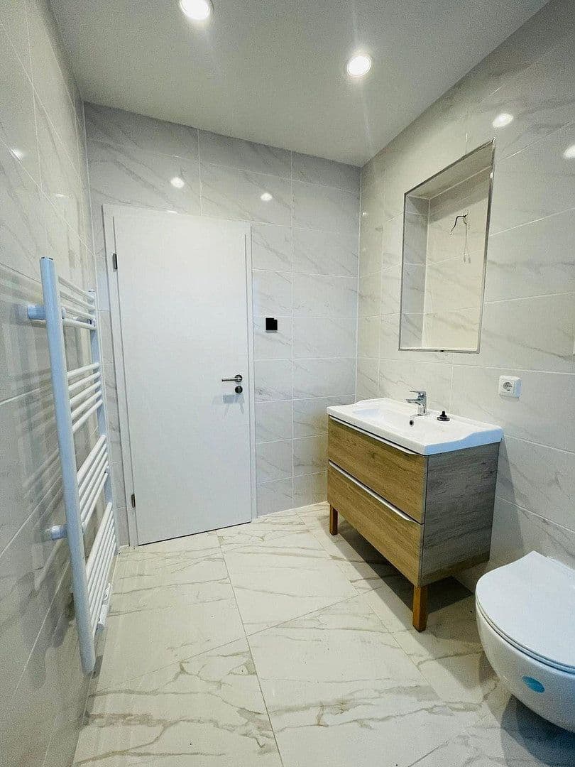 Pronájem bytu 2+1 58 m², Pasewalker Strasse 72, Berlin, Berlín Pronájem bytu 2+1 58 m², Pasewalker Strasse 72, Berlin, Berlín