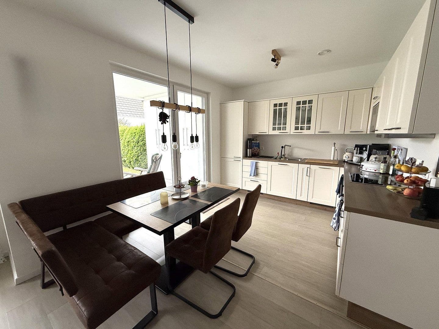 Pronájem bytu 3+1 105 m², Lise-Meitner-Straße 9, Hildesheim, Dolní Sasko Pronájem bytu 3+1 105 m², Lise-Meitner-Straße 9, Hildesheim, Dolní Sasko