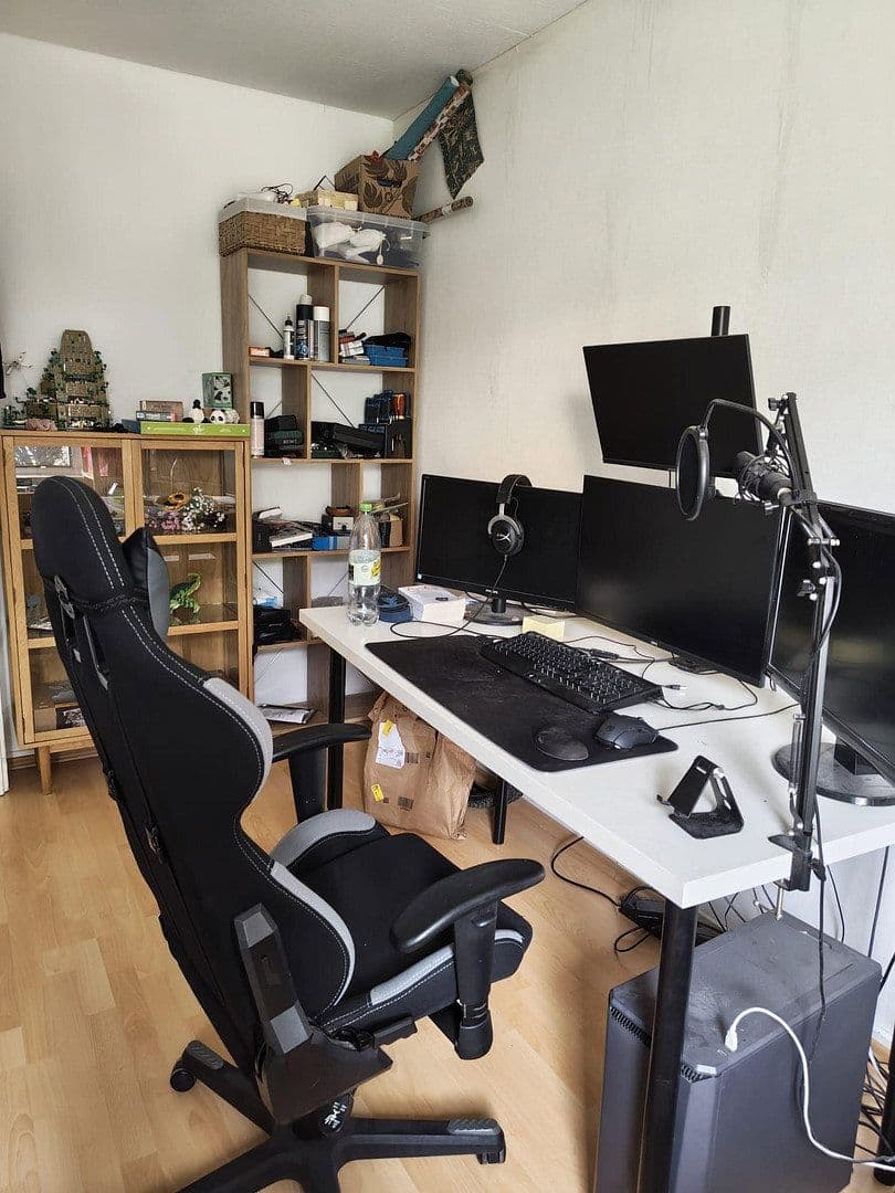 Pronájem bytu 3+1 66 m², Brühl, Severní Porýní-Vestfálsko Pronájem bytu 3+1 66 m², Brühl, Severní Porýní-Vestfálsko