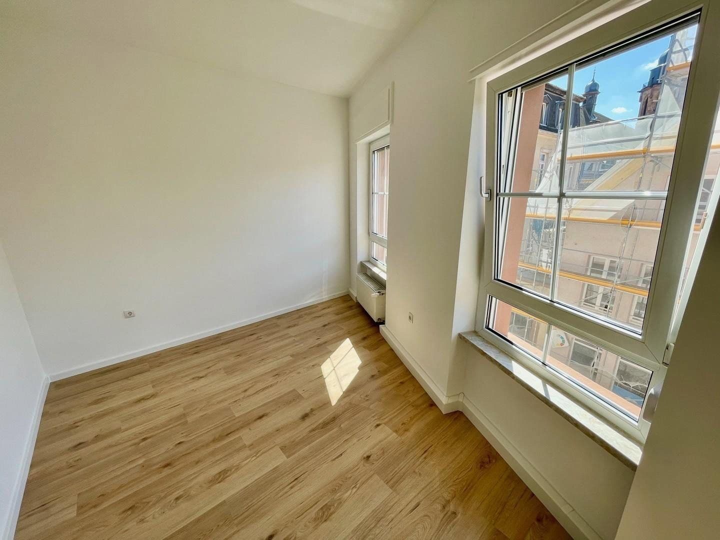 Prodej domu 595 m², pozemek 222 m², Kronstraße 41, Landau in der Pfalz, Porýní-Falc Prodej domu 595 m², pozemek 222 m², Kronstraße 41, Landau in der Pfalz, Porýní-Falc