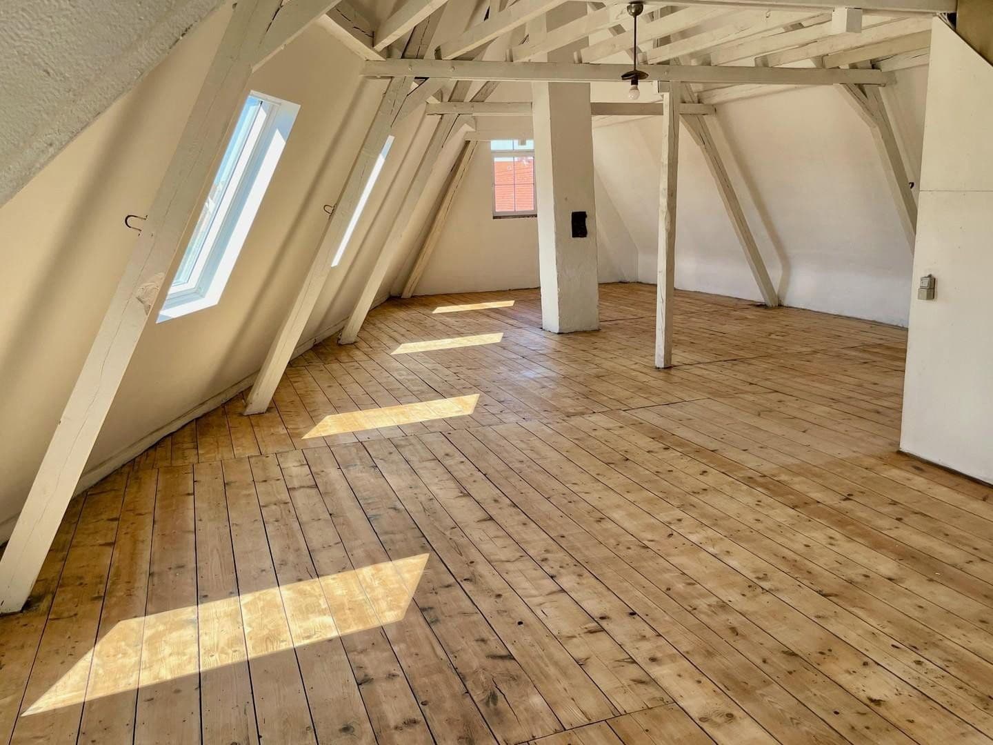 Prodej domu 595 m², pozemek 222 m², Kronstraße 41, Landau in der Pfalz, Porýní-Falc Prodej domu 595 m², pozemek 222 m², Kronstraße 41, Landau in der Pfalz, Porýní-Falc