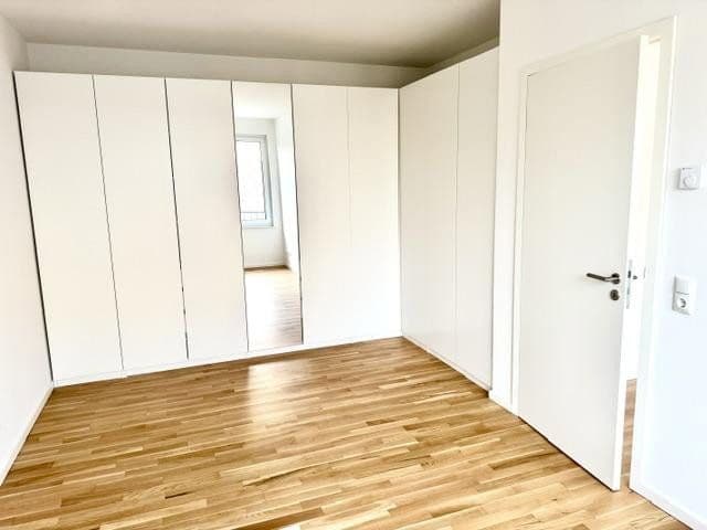 Pronájem bytu 4+1 110 m², Berlin, Berlín Pronájem bytu 4+1 110 m², Berlin, Berlín