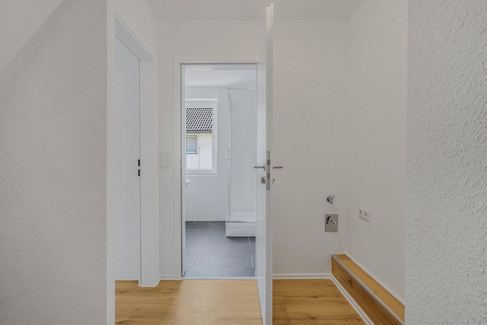Pronájem bytu 2+1 49 m², Velbert, Severní Porýní-Vestfálsko Pronájem bytu 2+1 49 m², Velbert, Severní Porýní-Vestfálsko