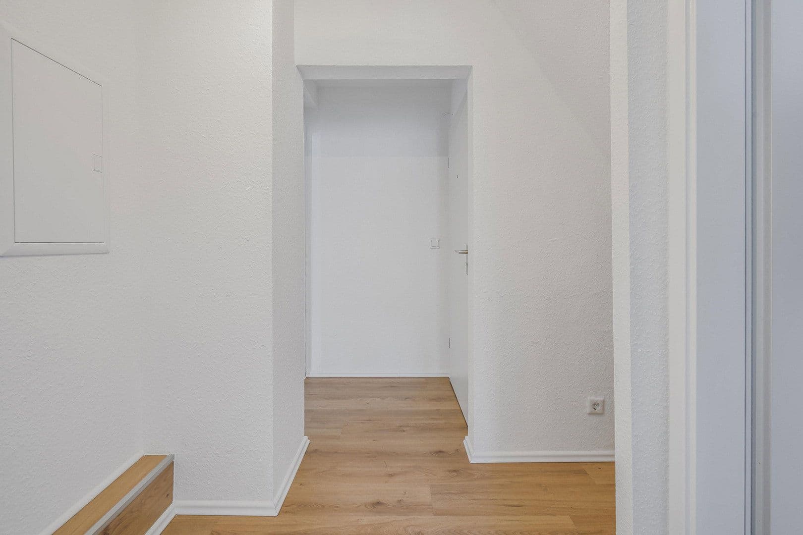 Pronájem bytu 2+1 49 m², Velbert, Severní Porýní-Vestfálsko Pronájem bytu 2+1 49 m², Velbert, Severní Porýní-Vestfálsko