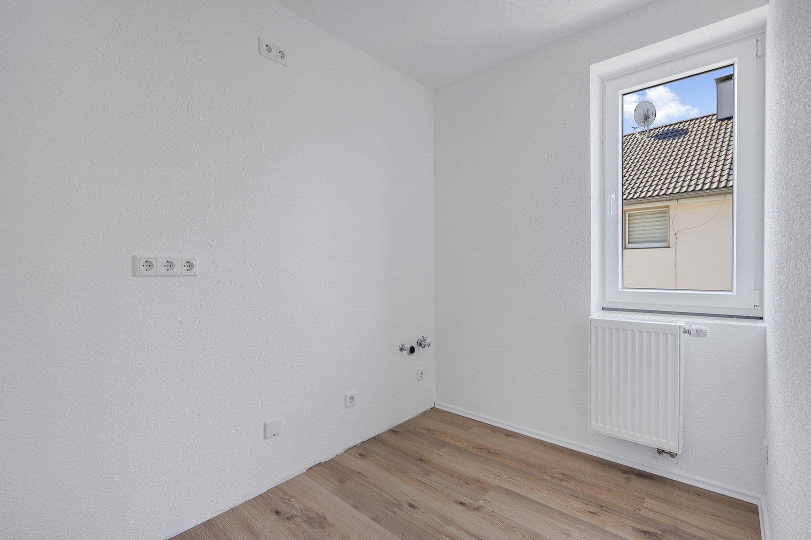 Pronájem bytu 2+1 49 m², Velbert, Severní Porýní-Vestfálsko Pronájem bytu 2+1 49 m², Velbert, Severní Porýní-Vestfálsko