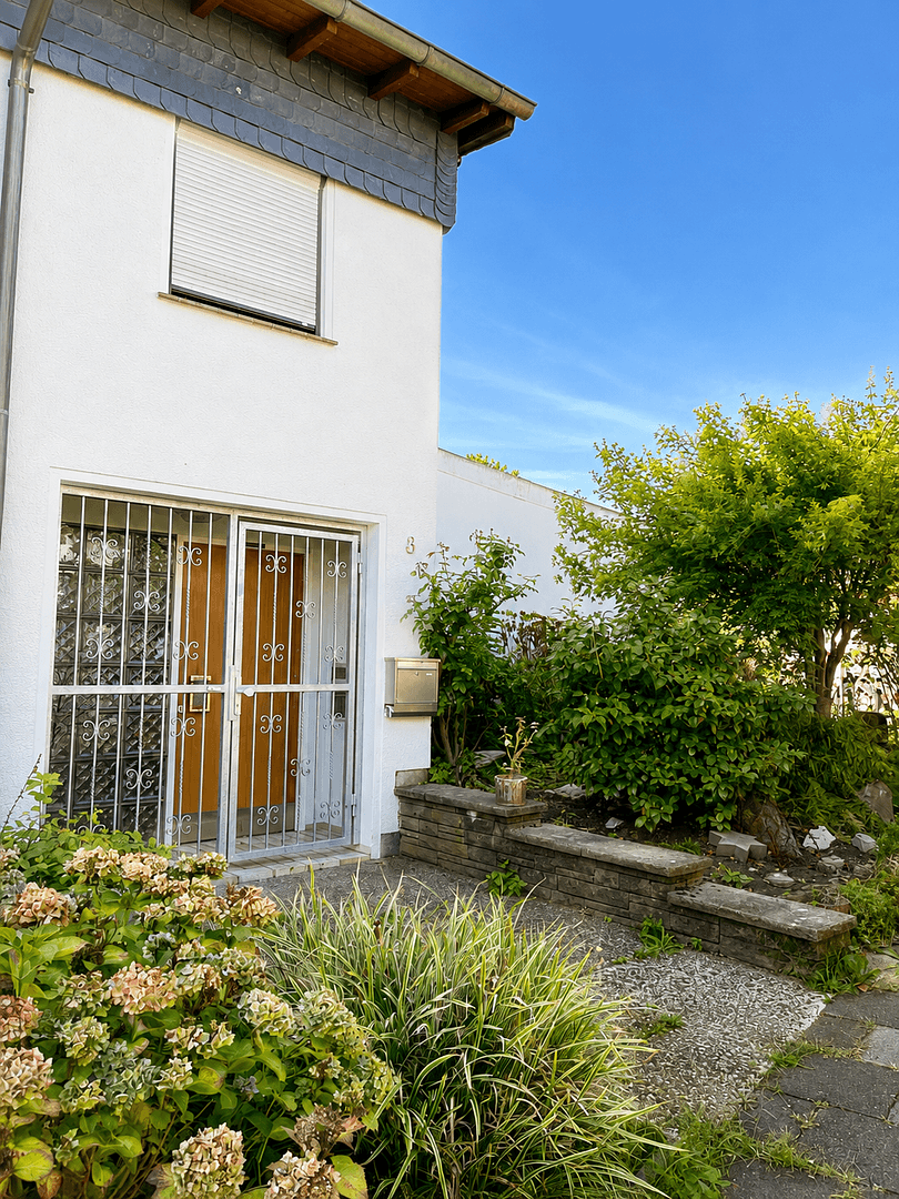 Prodej domu 140 m², pozemek 374 m², Leverkusen, Severní Porýní-Vestfálsko Prodej domu 140 m², pozemek 374 m², Leverkusen, Severní Porýní-Vestfálsko