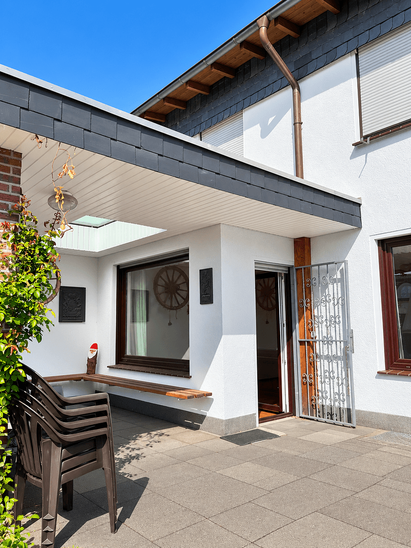 Prodej domu 140 m², pozemek 374 m², Leverkusen, Severní Porýní-Vestfálsko Prodej domu 140 m², pozemek 374 m², Leverkusen, Severní Porýní-Vestfálsko