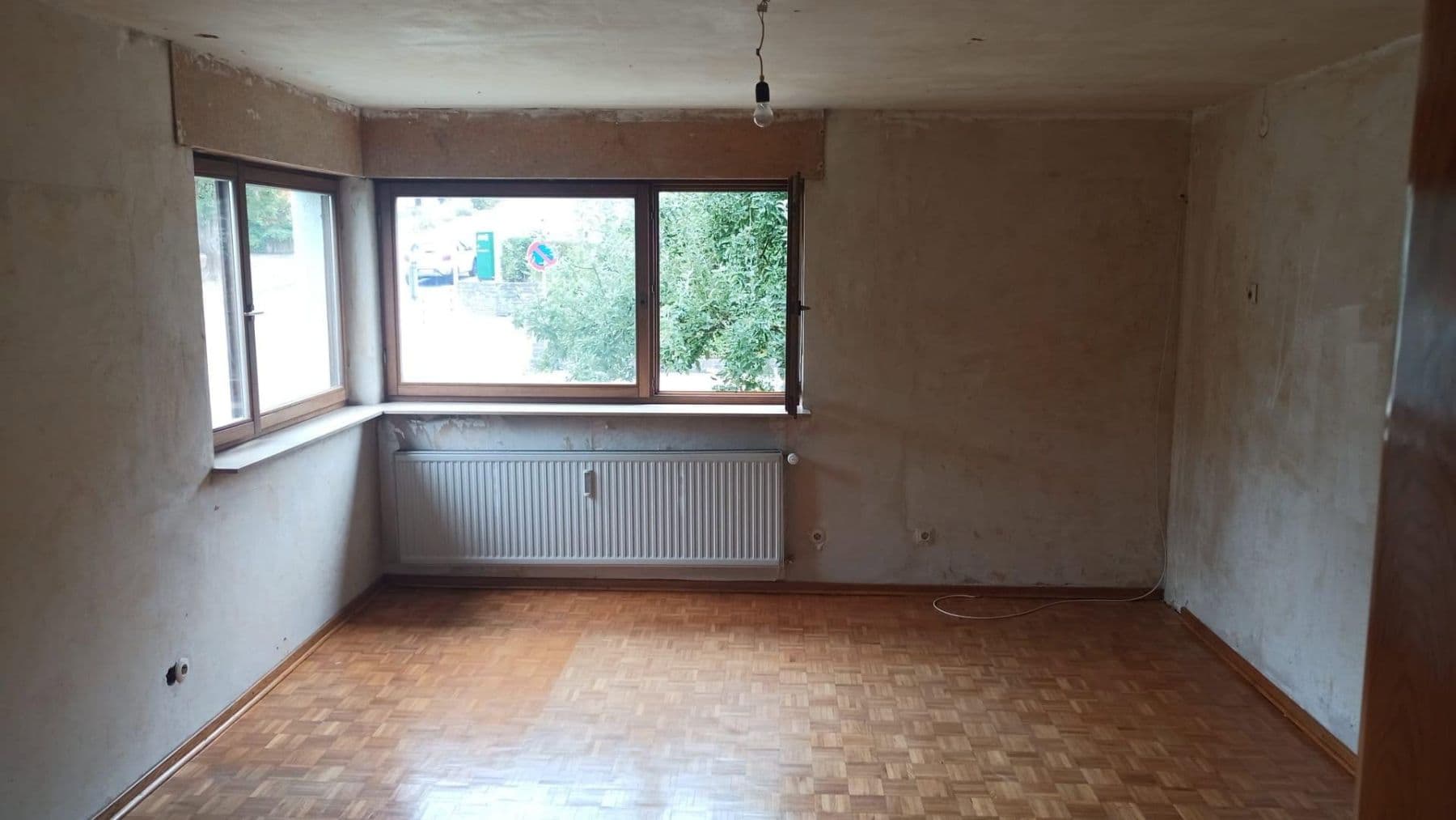 Prodej domu 271 m², pozemek 743 m², Tauberbischofsheim, Bádensko-Württembersko Prodej domu 271 m², pozemek 743 m², Tauberbischofsheim, Bádensko-Württembersko