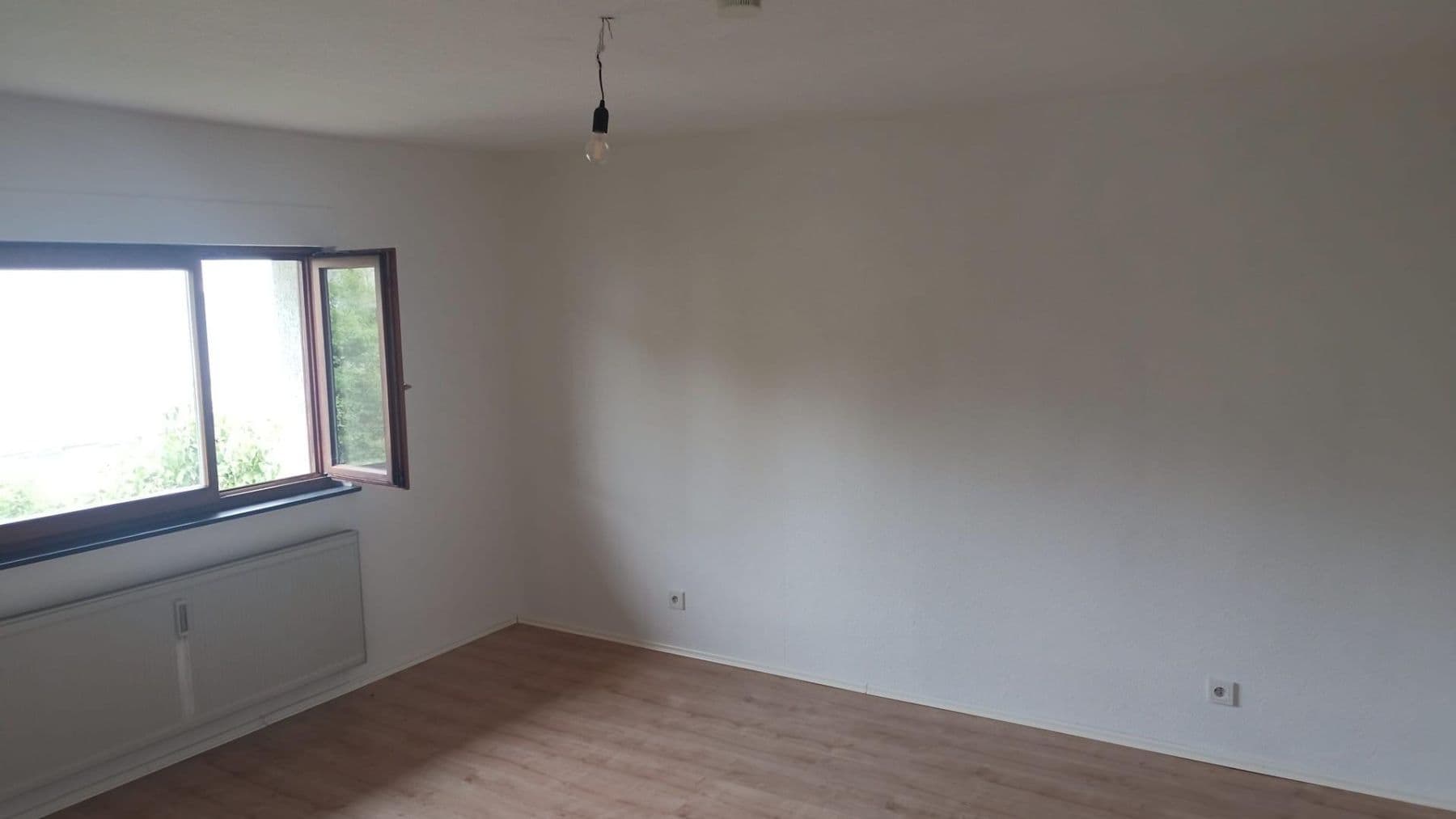 Prodej domu 271 m², pozemek 743 m², Tauberbischofsheim, Bádensko-Württembersko Prodej domu 271 m², pozemek 743 m², Tauberbischofsheim, Bádensko-Württembersko