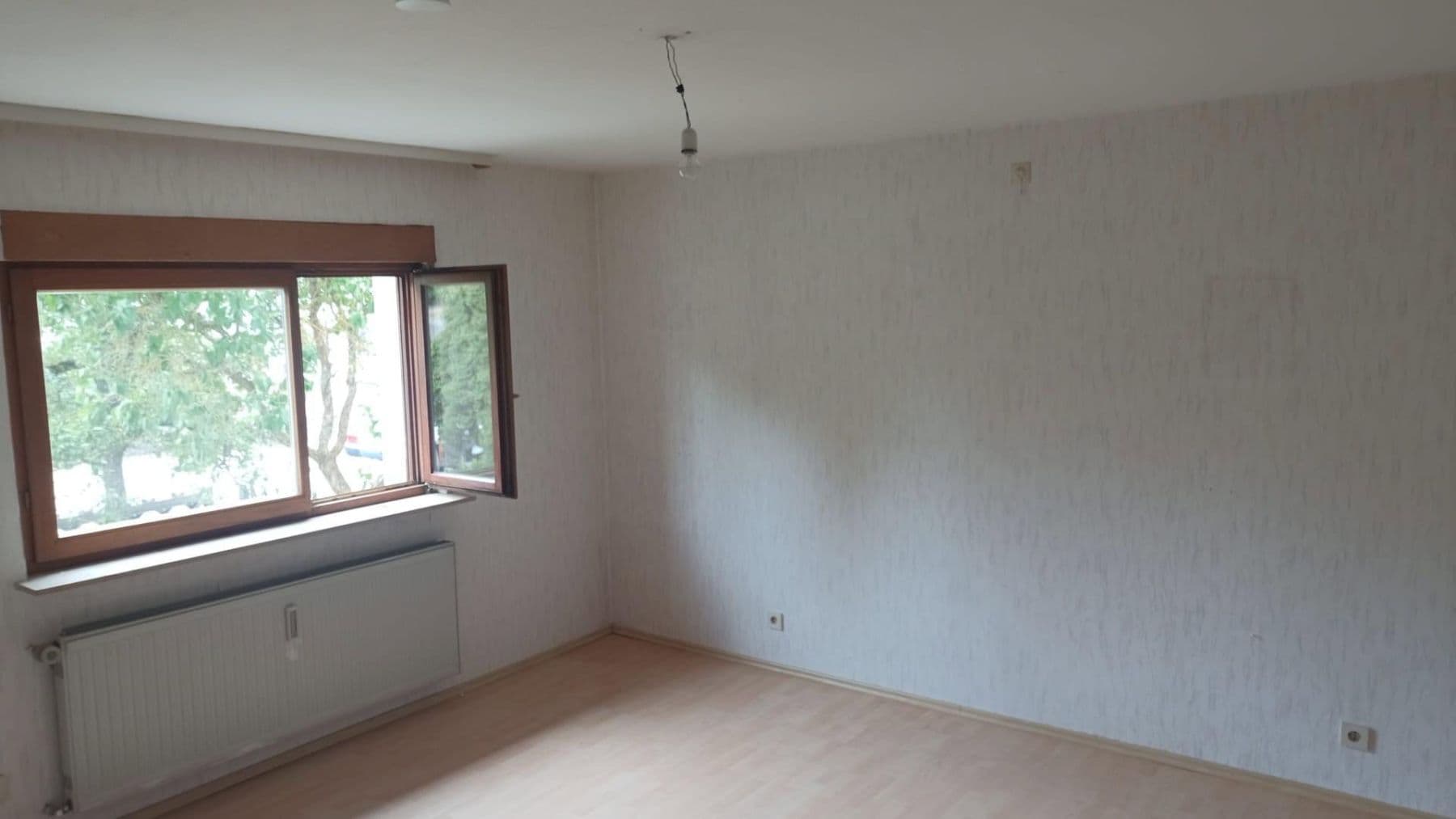 Prodej domu 271 m², pozemek 743 m², Tauberbischofsheim, Bádensko-Württembersko Prodej domu 271 m², pozemek 743 m², Tauberbischofsheim, Bádensko-Württembersko