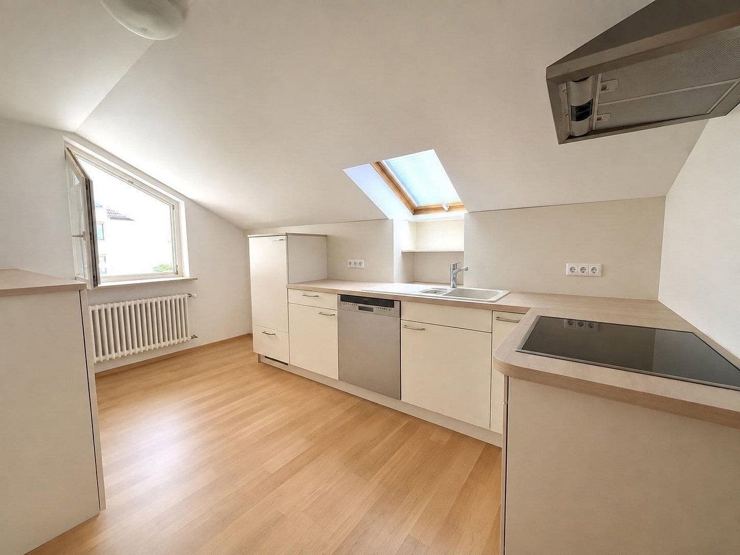 Prodej domu 265 m², pozemek 282 m², Rottweil, Bádensko-Württembersko Prodej domu 265 m², pozemek 282 m², Rottweil, Bádensko-Württembersko