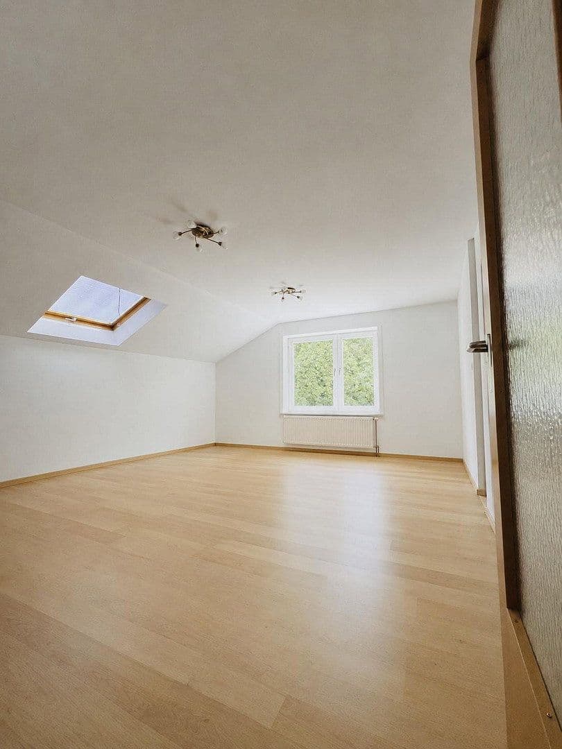 Prodej domu 265 m², pozemek 282 m², Rottweil, Bádensko-Württembersko Prodej domu 265 m², pozemek 282 m², Rottweil, Bádensko-Württembersko