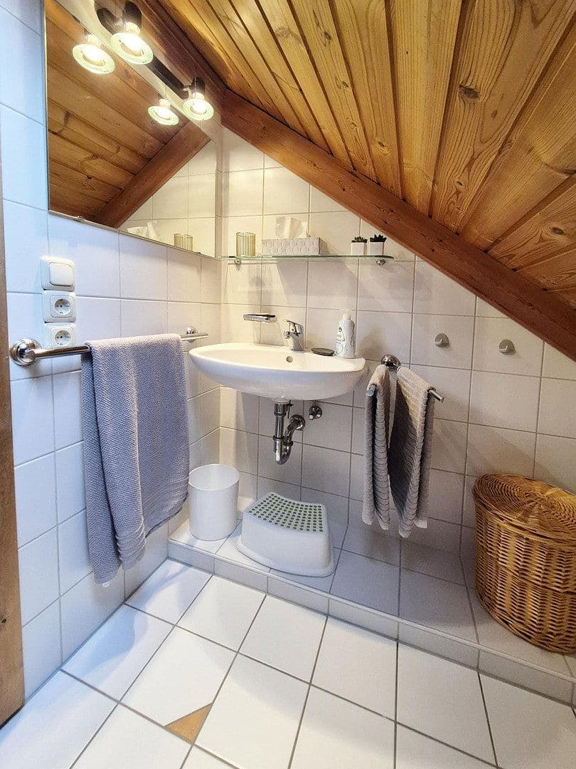 Prodej domu 115 m², pozemek 599 m², Creglingen, Bádensko-Württembersko Prodej domu 115 m², pozemek 599 m², Creglingen, Bádensko-Württembersko