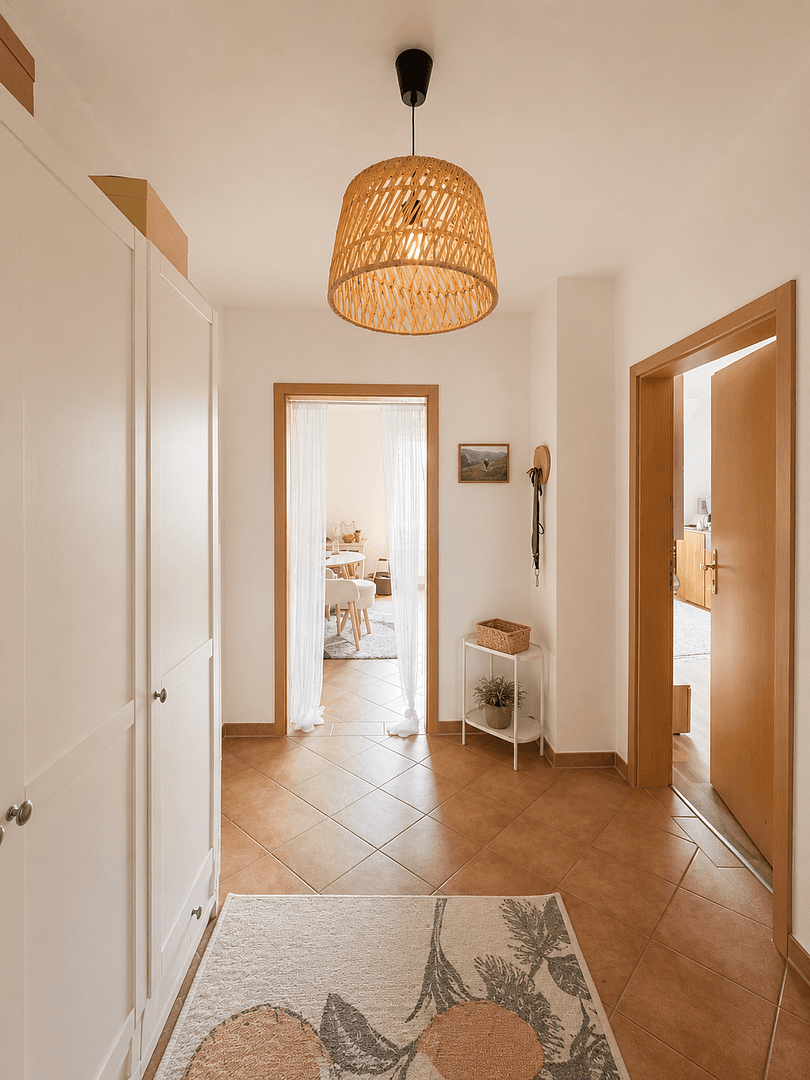 Pronájem bytu 3+1 64 m², Dresdner Straße 55, Coswig, Sasko Pronájem bytu 3+1 64 m², Dresdner Straße 55, Coswig, Sasko