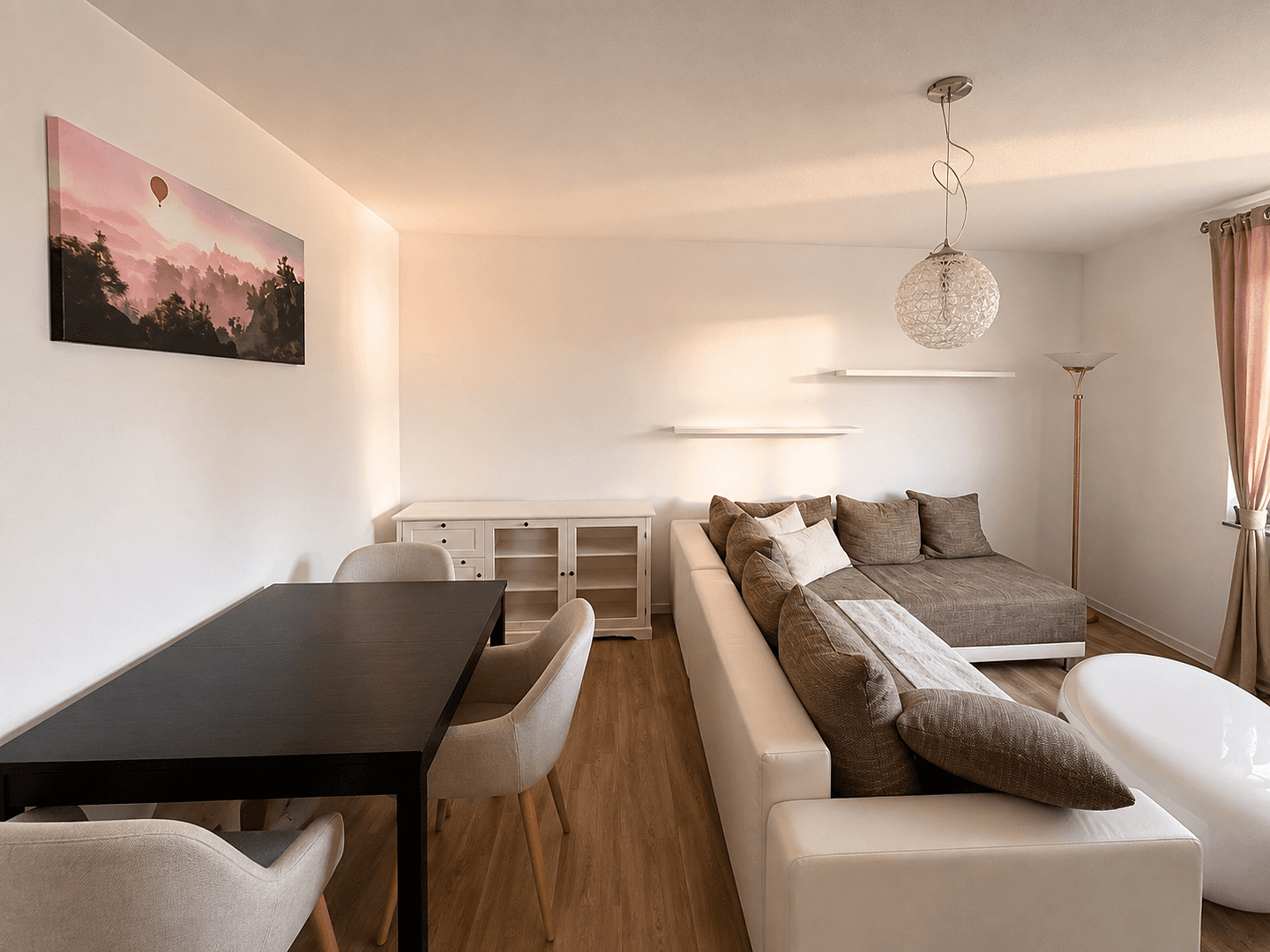 Pronájem bytu 3+1 64 m², Dresdner Straße 55, Coswig, Sasko Pronájem bytu 3+1 64 m², Dresdner Straße 55, Coswig, Sasko