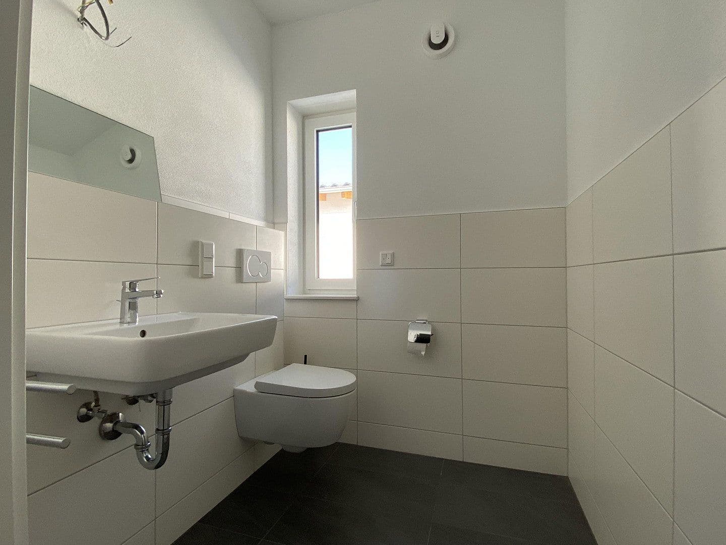 Pronájem bytu 3+1 133 m², Marburger Str. 67b, Marburg, Hessen Pronájem bytu 3+1 133 m², Marburger Str. 67b, Marburg, Hessen