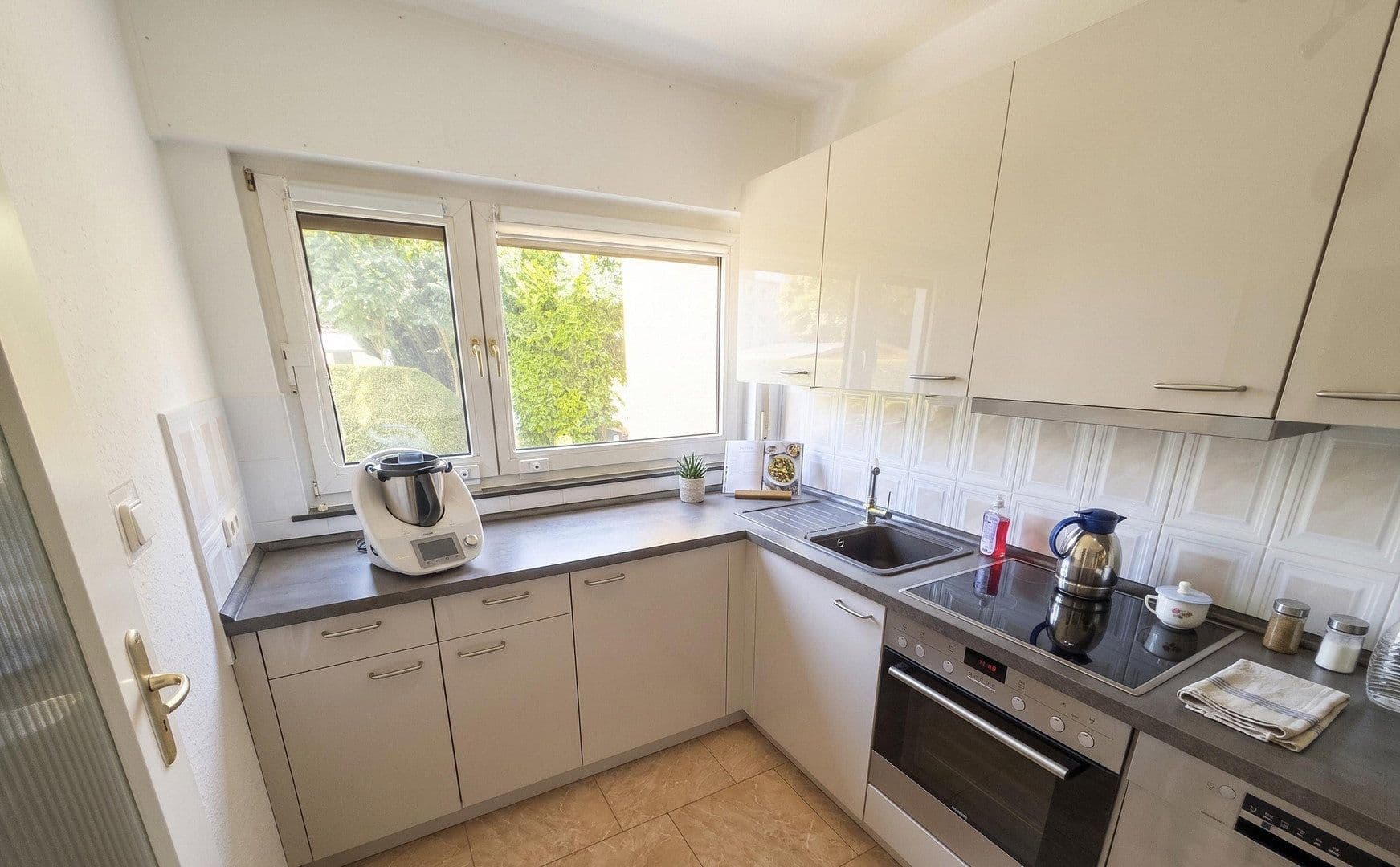 Prodej domu 97 m², pozemek 192 m², Frankfurt am Main, Hessen Prodej domu 97 m², pozemek 192 m², Frankfurt am Main, Hessen