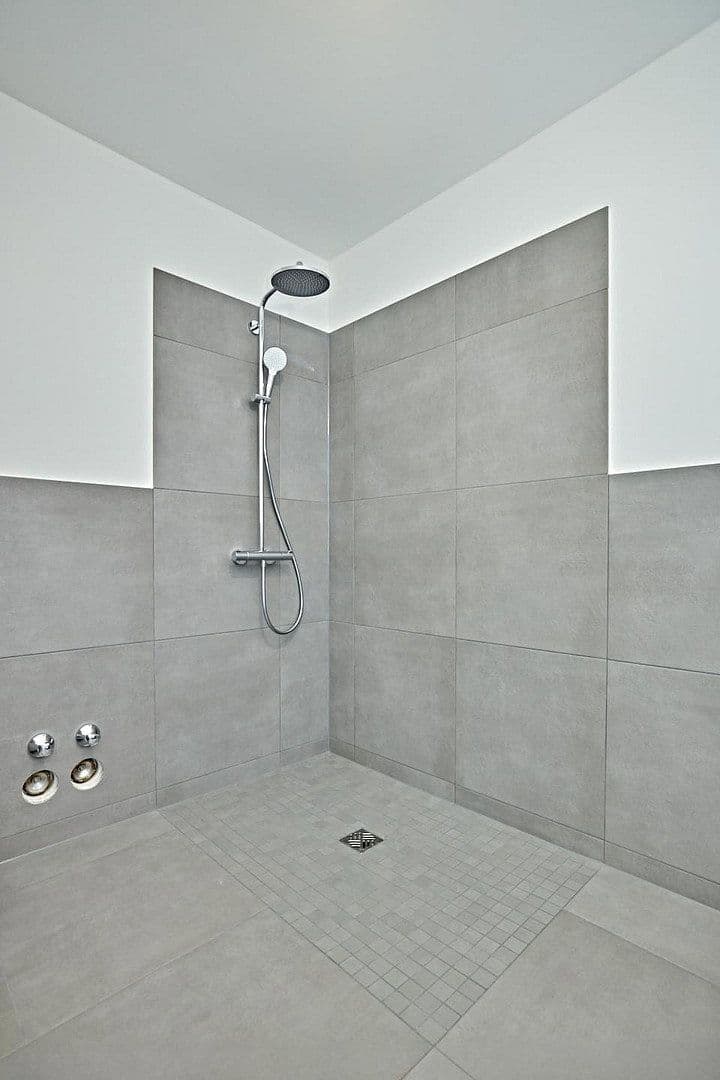 Pronájem bytu 3+1 97 m², Untergrüner Straße 172, Iserlohn, Severní Porýní-Vestfálsko Pronájem bytu 3+1 97 m², Untergrüner Straße 172, Iserlohn, Severní Porýní-Vestfálsko