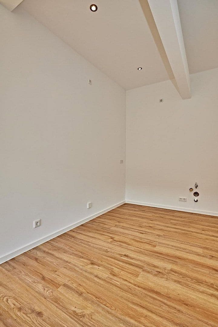Pronájem bytu 3+1 97 m², Untergrüner Straße 172, Iserlohn, Severní Porýní-Vestfálsko Pronájem bytu 3+1 97 m², Untergrüner Straße 172, Iserlohn, Severní Porýní-Vestfálsko
